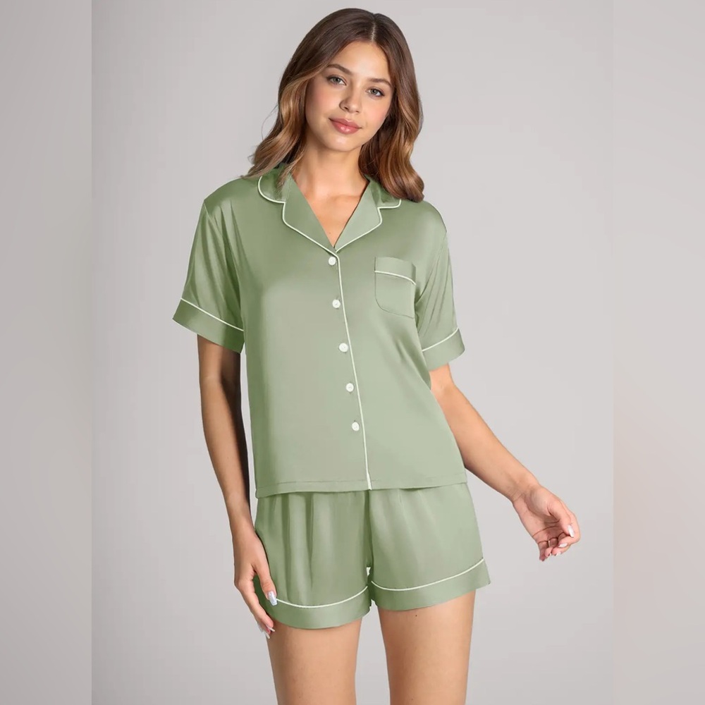 Azazie Satin Contrast Piping Pajama Set